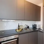 Апартаменты Sunset Vista