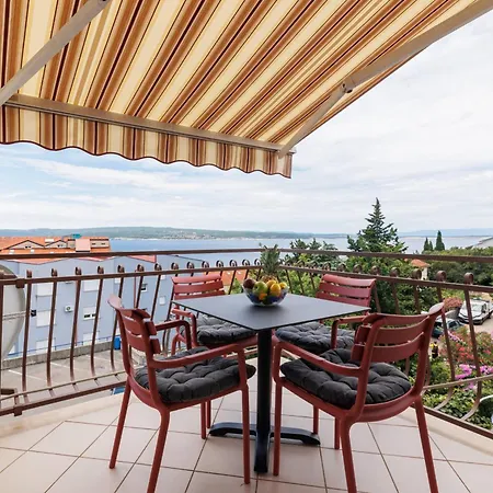 Sunset Vista Apartment *